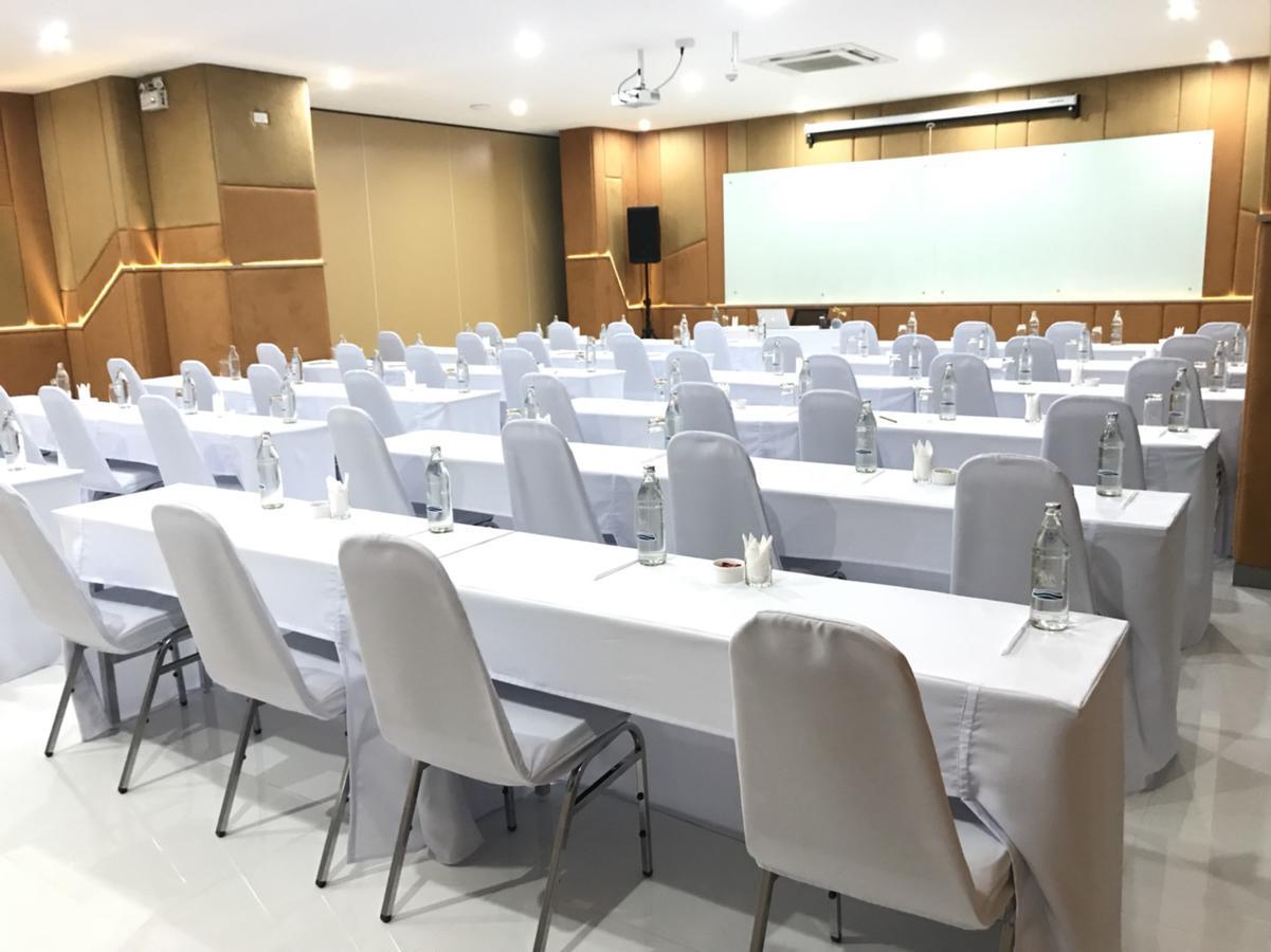 Anna-Nava Pakkret Hotel Nonthaburi Ngoại thất bức ảnh
